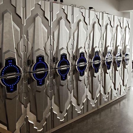 Puffin Nest Capsule Hostel ヴェストマン諸島 エクステリア 写真